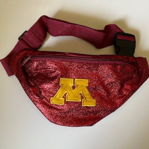 University of Minnesota glittery maroon Fanny pack belt bag 11inch x 6 i… - Picture 1 of 8